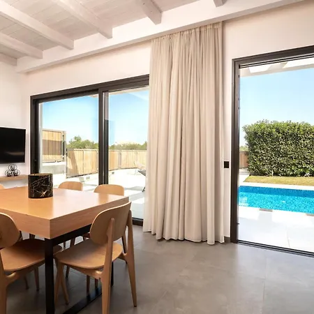 Oresteia Exclusive Villa, A Sublime Retreat, By Thinkvilla Tragaki Extérieur photo