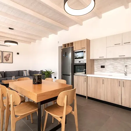 Oresteia Exclusive Villa, A Sublime Retreat, By Thinkvilla Tragaki Extérieur photo